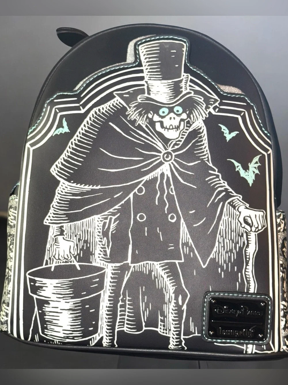 Disney Park Exclusive Hatbox Ghost Haunted Mansion Glow in the Dark Backpack